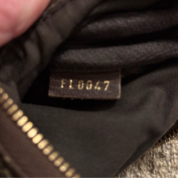 😍 Louis Vuitton Brown Mini Lin Pouch - Picture 4 of 10